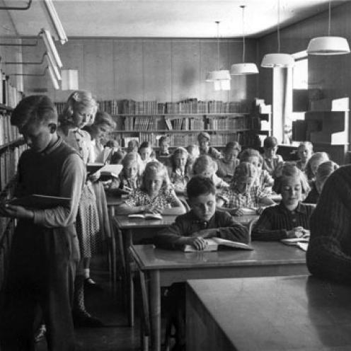 I børnenes læsesal var borde og stole designet specielt til børn – noget der aldrig tidligere var set på et bibliotek.